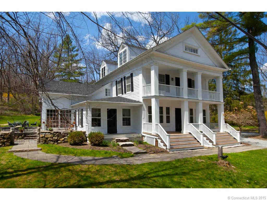 Building photograph for 226 DUGWAY ROAD